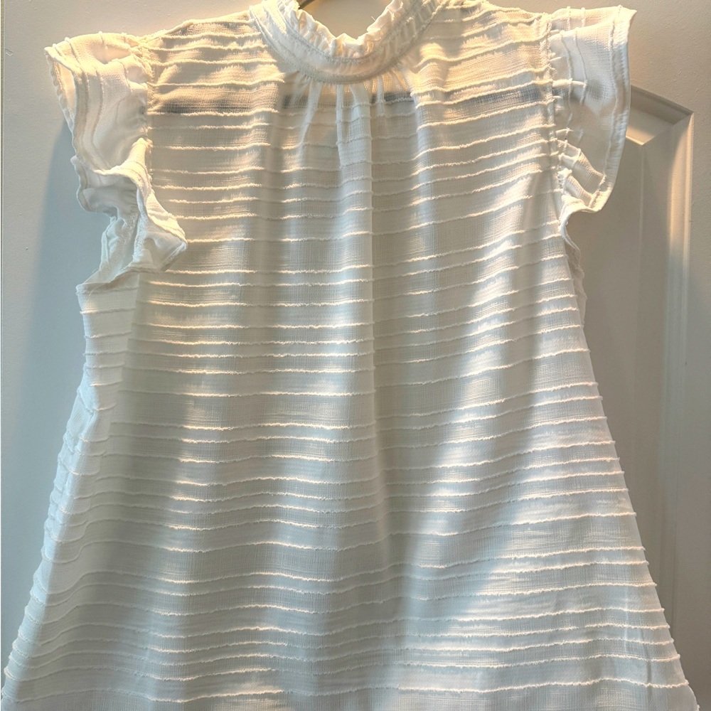 VOY Creamy White Ruffle Sleeve Tie Back